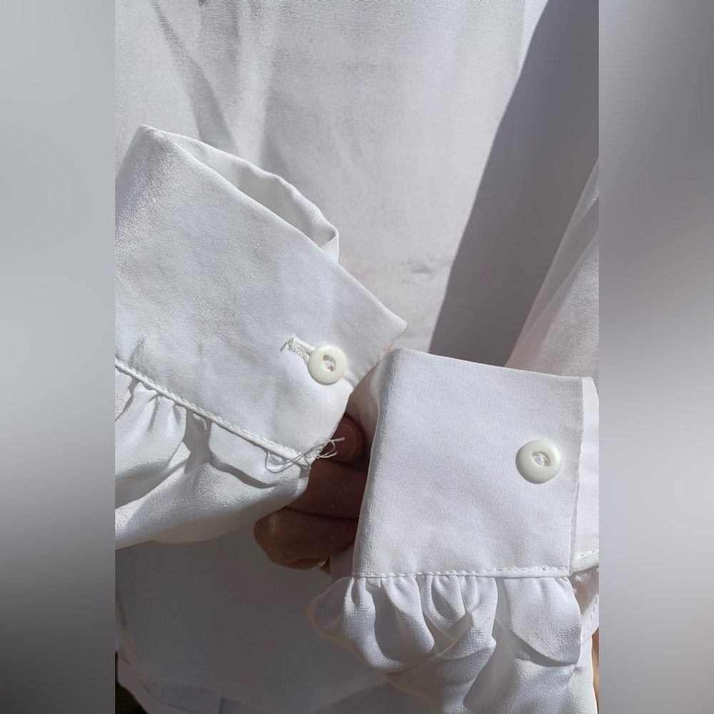 Vintage 90s off white beaded lace Victorian blouse - Picture 8 of 10